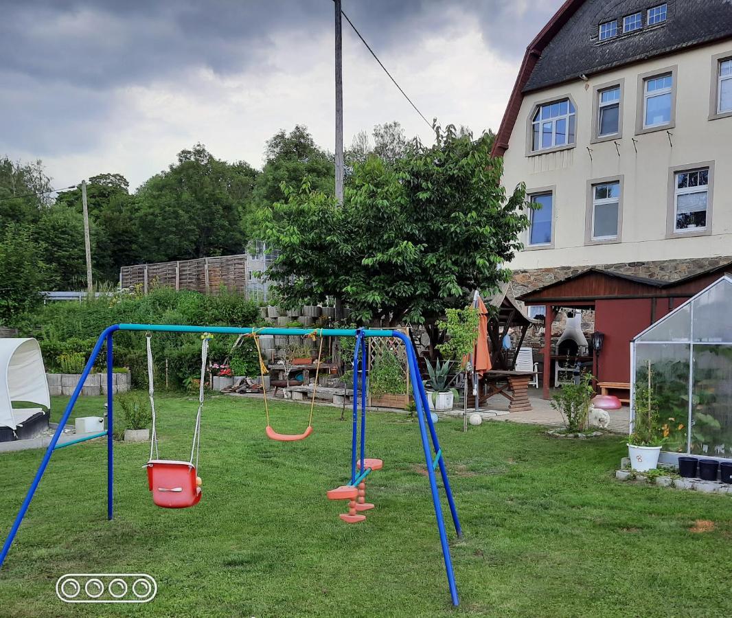 Ferienwohnung Erz-Hostel 테르말바드비센바드 외부 사진